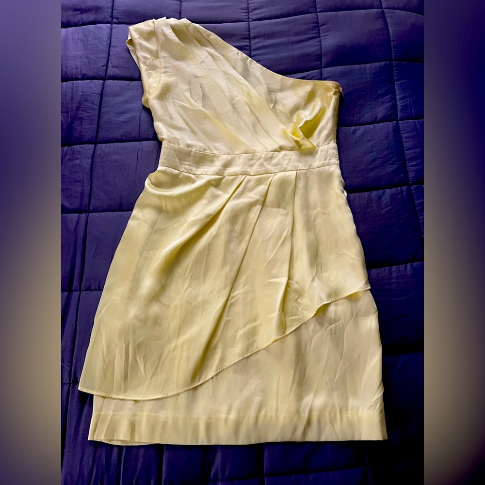 Canary yellow one shoulder BCBGeneration cocktail dress, size 6 like new!